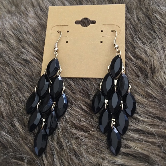 Vintage repurpose faceted chandelier earrings - Picture 2 of 5